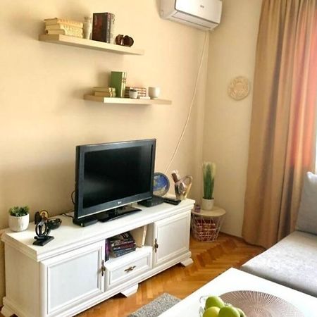 Cute, Spacious Apt In The Heart Of The Old Town Ποντγορίτσα Εξωτερικό φωτογραφία